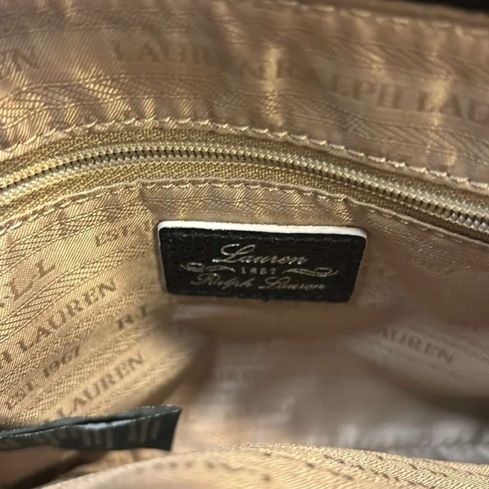 RALPH LAUREN Black with white Crossbody. long straps, multiple compartments - Picture 7 of 9